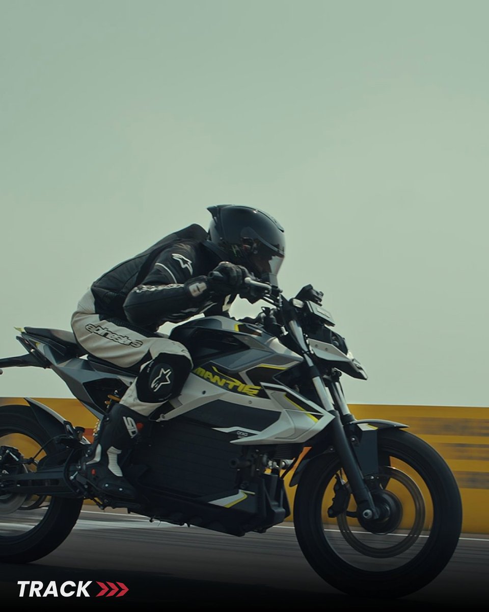 Track-tested, street-approved, off-road ready. Meet Mantis the ultimate street predator.
------
#ultimateStreetPredator
#orxaenergies #orxamantis #anime #readytoambush #mantis #electricbike