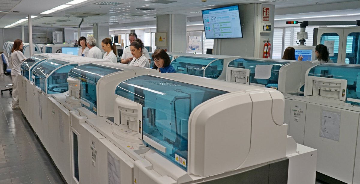 AreaUnoArrixaca's tweet image. 🥇El Serv. de Análisis Clínicos Área1 entre los mejores de España. Así lo reconoce el reciente estudio MERCO @mercoranking 80 profesionales, 12 millones de pruebas/año.
🧪Análisis Clínicos, socio fundamental entre paciente-profesional en la toma de decisiones.
Orgullo de Servicio