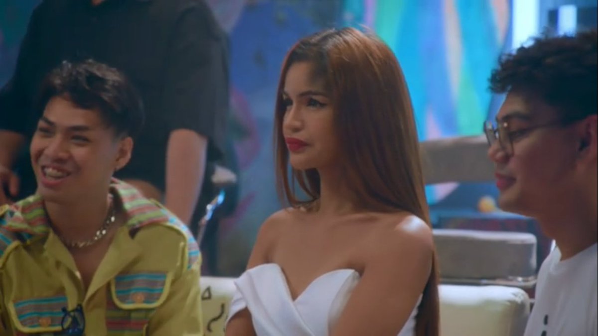 uItcouture's tweet photo. mrt.... mother right there #DragDenPHOnPrime https://t.co/BeJQBXUixQ