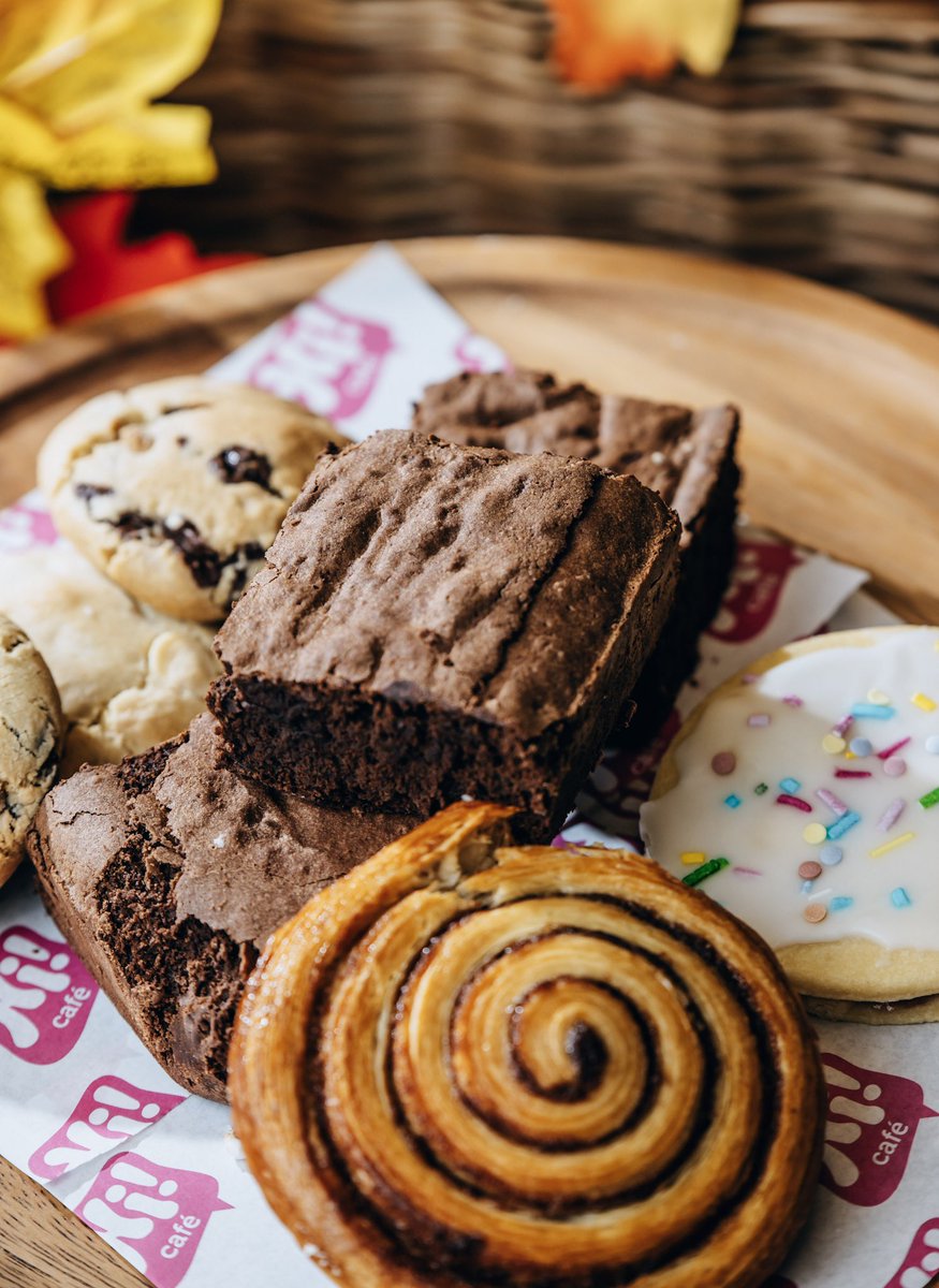 We’re almost there! 

Follower no: 1000 will get a £20 voucher to Hi! Cafe to blitz on flat whites n brownies! ☕️ 🧁 

Follow Hi! to see what we’re up to as we continue our mission to upskill the hospitality industry and make it a great place to be &amp; work 💛