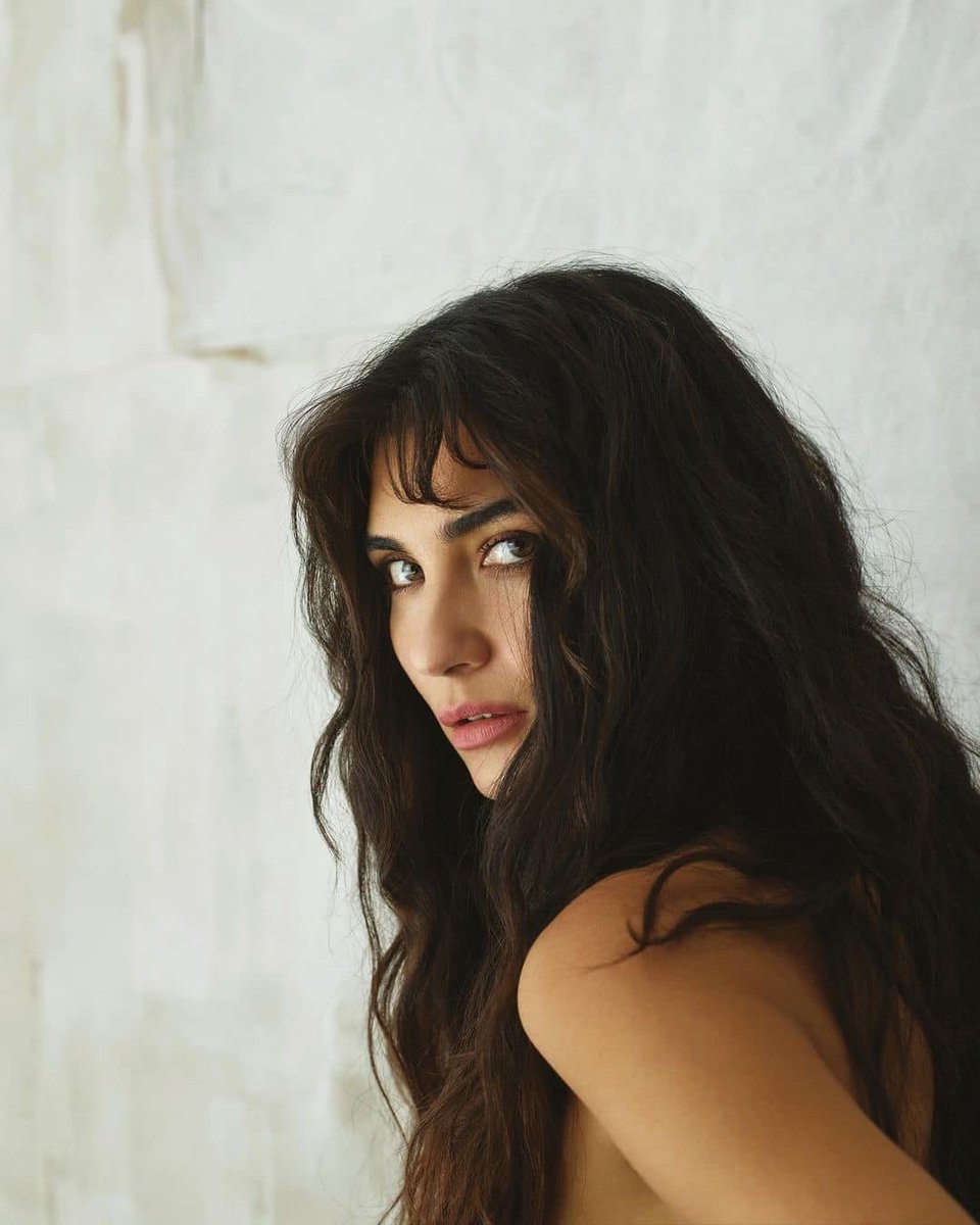 📸 Tuba Büyüküstün