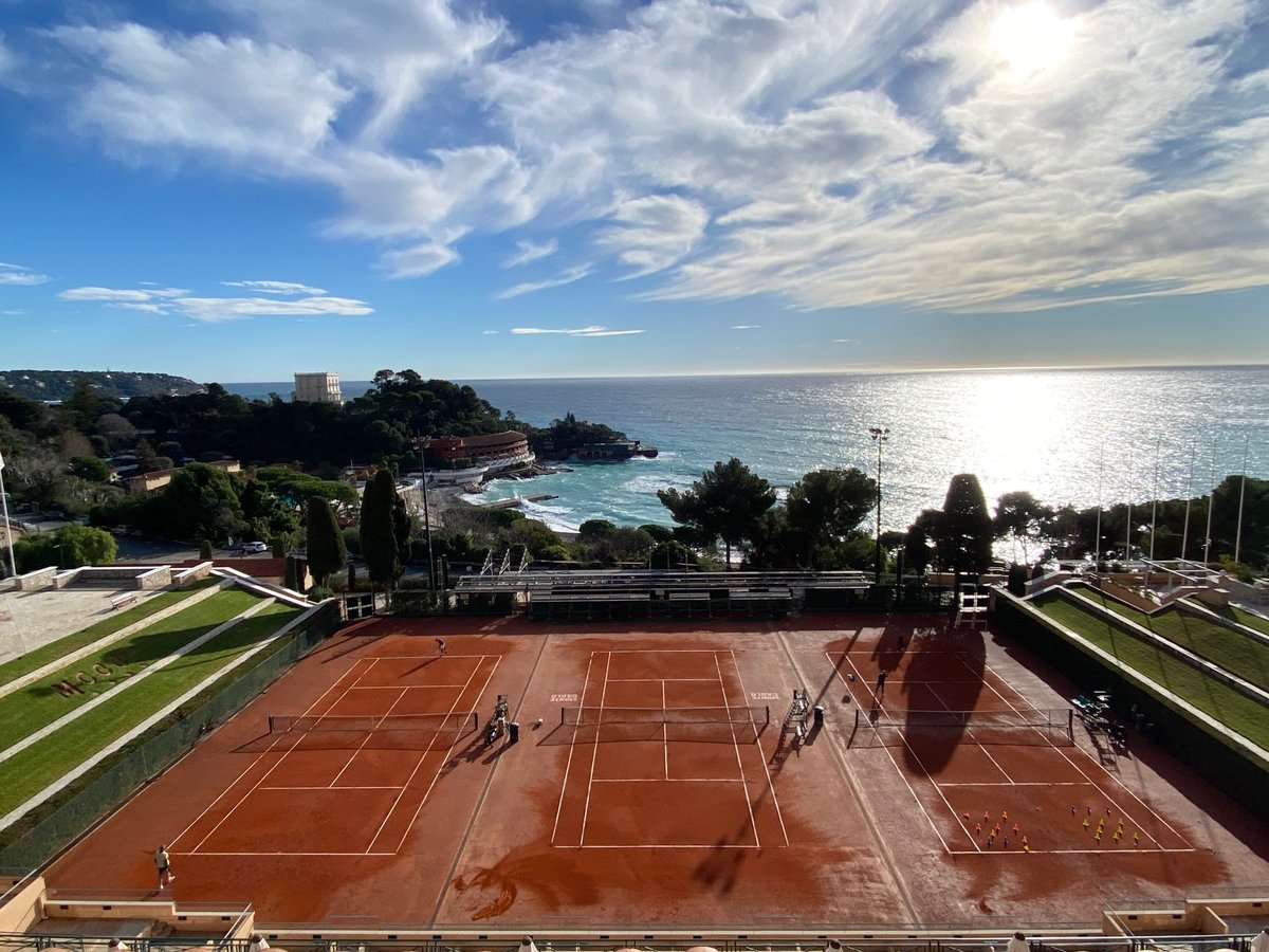 MC_CountryClub's tweet photo. Le montage des tribunes a commencé cette semaine sur le mythique Court Rainier III pour le Rolex Monte-Carlo Masters 2024 qui aura lieu du 6 au 14 avril prochain au M.C.C.C.! 🤩🇮🇩🎾🏆
@ROLEXMCMASTERS @atptour https://t.co/5Ghz0GmkPV