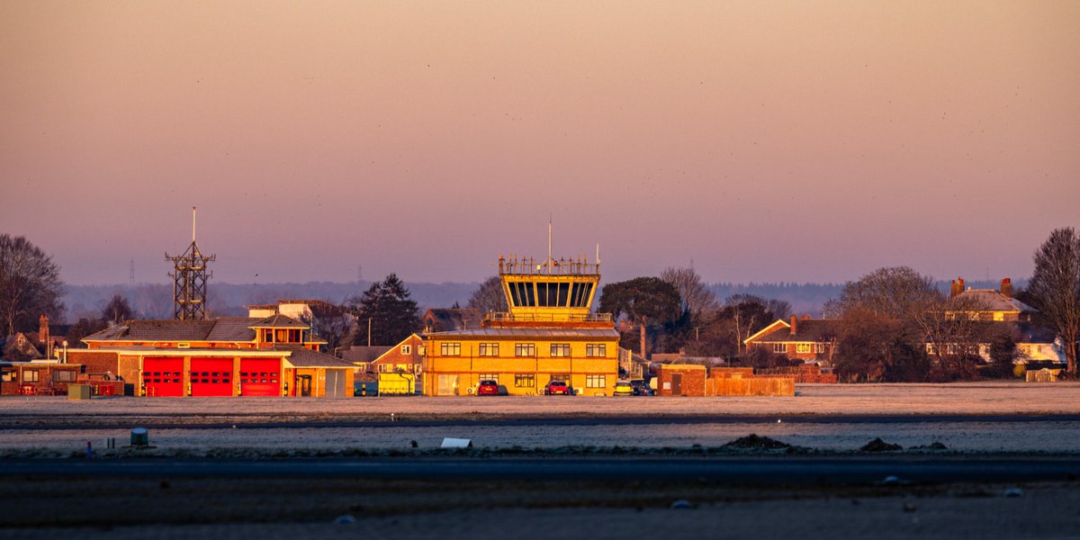 RAFBenson's tweet photo. Early morning sun glistens off the overnight ice at RAF Station Benson.
#RAFBenson https://t.co/Z8f4lDALti