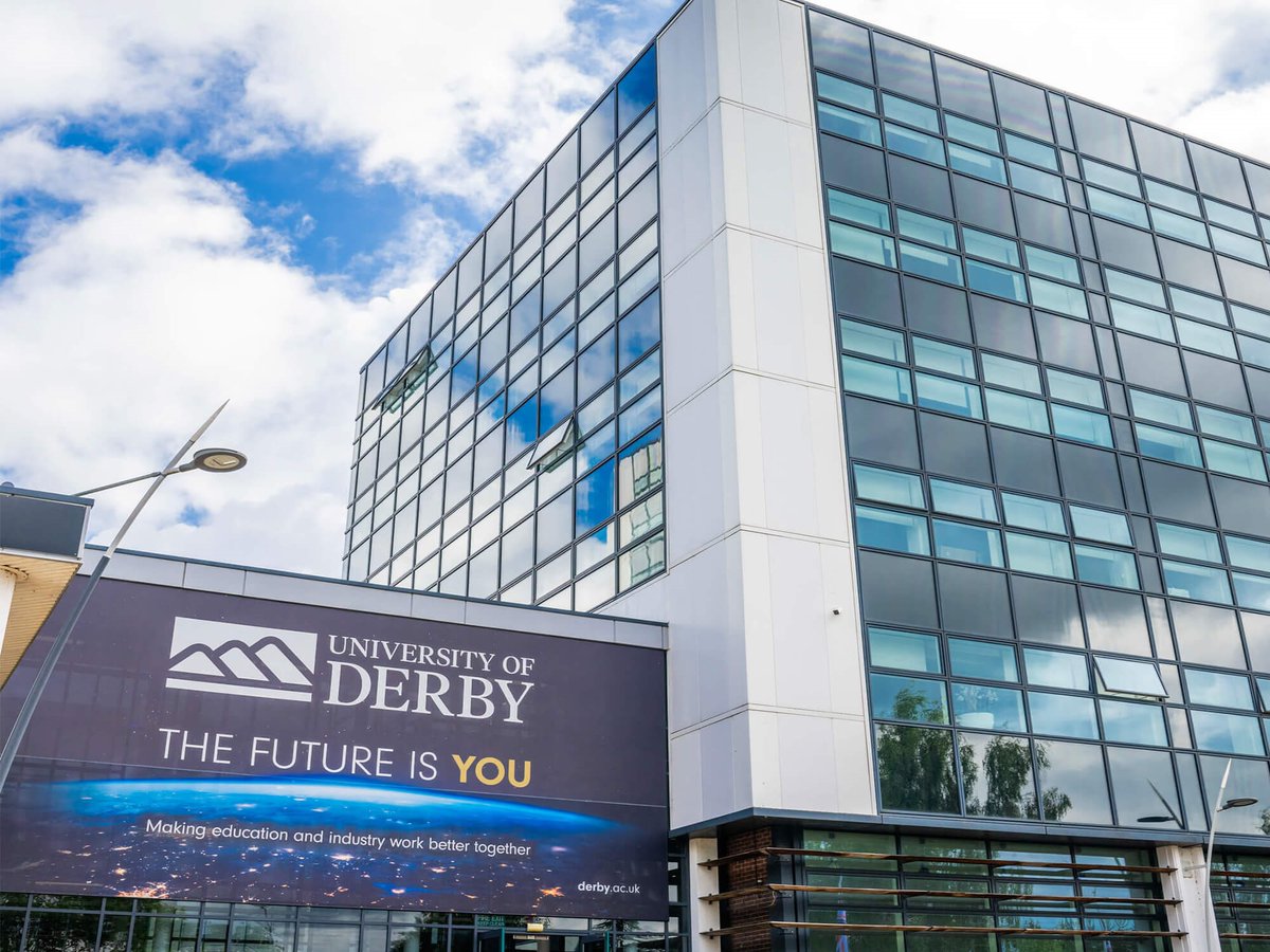 .@DerbyUni has been awarded more than £300,000 from @officestudents to deliver five new degree apprenticeships in n Occupational Therapy, Physiotherapy, Midwifery, Social Work, and Youth Work. Find out more here: ow.ly/zNMR50Qs1Gr #DerbyUni #degreeapprenticeships