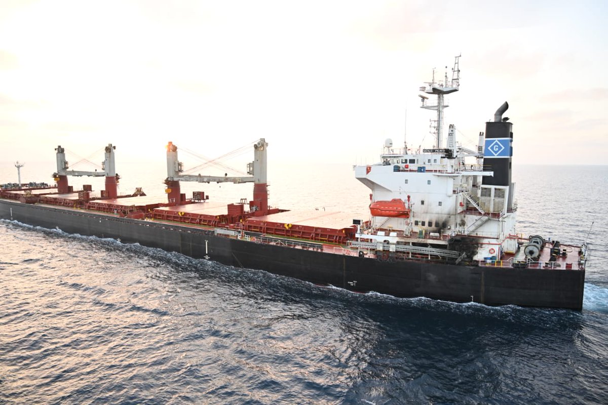 DefenseMirror's tweet image. India's INS Visakhapatnam Responds to Distress Call in Gulf of Aden Following Drone Attack on Merchant Ship: defensemirror.com/news/35873/Ind…

#INSVisakhapatnam #destroyer #GulfOfAden #droneattack #RedSea #MiddleEast #IndianNavy