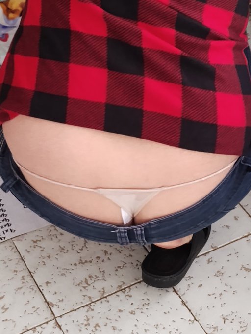 UPS...que te vaya bien bonito hoy, si me vea por la calle puedes hablarme mi tanga 🫣😅😘 https://t.co/<a href="/tag/viernesdeganarseguidores"class="tags"><span>#viernesdeganarseguidores</span></a><a href="/tag/viernesdemamadas"class="tags"><span>#viernesdemamadas</span></a><a href="/tag/sandor"class="tags"><span>#sandor</span></a>