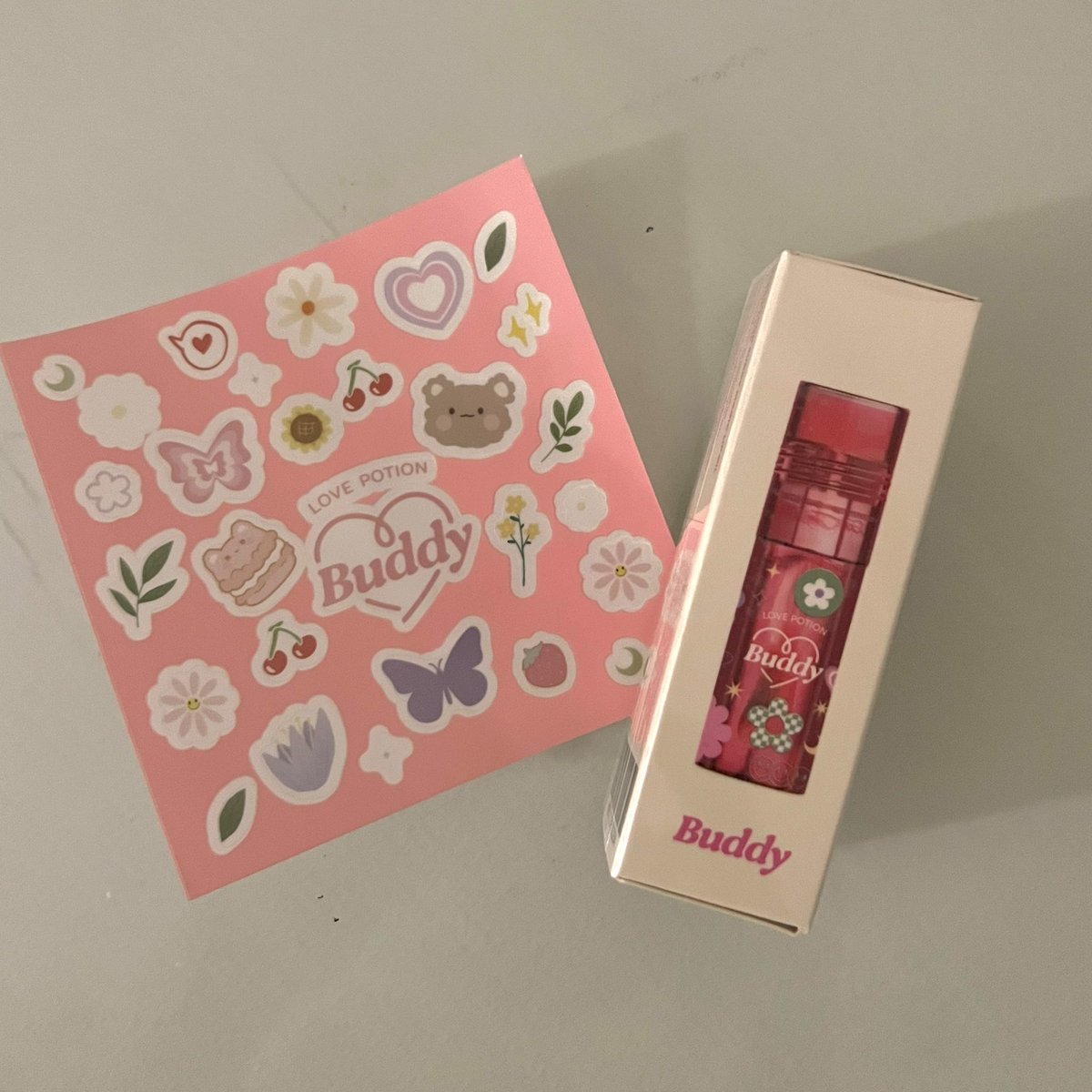 imyourjrn's tweet photo. #ส่งต่อ ลิปออยล์ Lovepotion 02Barbie Rose
Price: 299 รวมส่งค่ะ
#เลอโฉม #ส่งต่อสกินแคร์ #ส่งต่อสกินแคร์มือสอง #ส่งต่อเลอโฉม #ส่งต่อคสอ #ส่งต่อเครื่องสําอาง #lechom #ส่งต่อเลอโฉม #lovepotion #laglace https://t.co/3WjJOspCc2