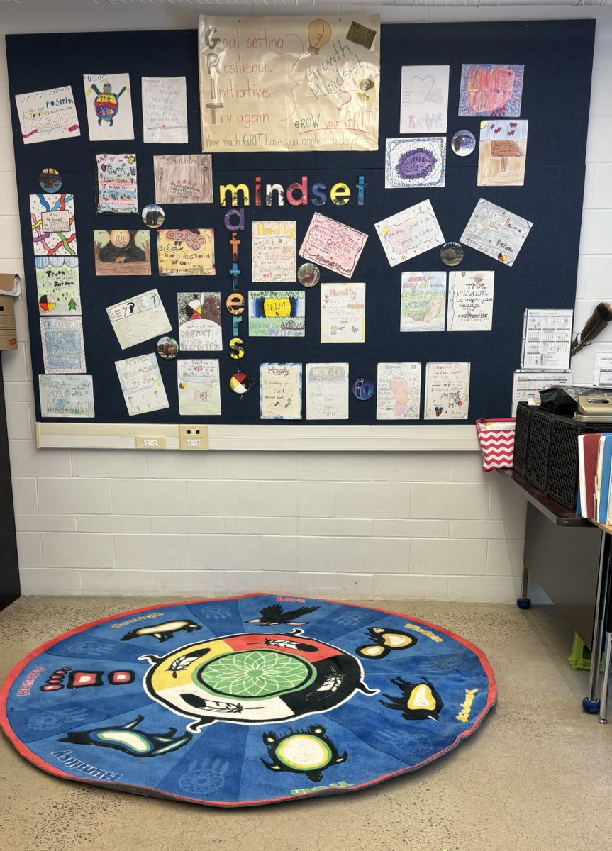 Building community and inclusiveness....fostering our connection to the Grandfather Teachings.
Who says Intermediate classes can't have a carpet? 
Making the dream work.....#scdsbindigenous_ed, #MundysBayPS