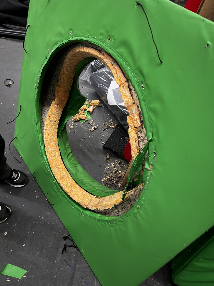 JClemishaw1870's tweet photo. Tunnel repairs on soft play 🙌🏼 https://t.co/vdDE0llfrL