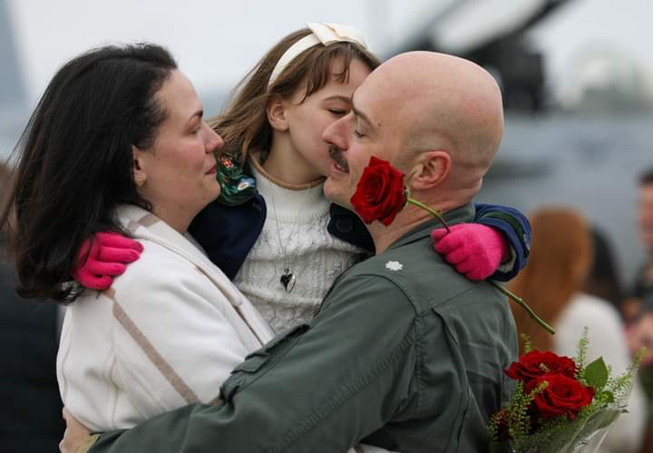 Home is where the heart is ⚓❤️VIRGINIA BEACH (JAN. 15, 2024) - A pilot, assigned to the “Tomcatters” of Strike Fighter Squadron (VFA) 31, reunites with his family after returning to Naval Air Station Oceana in Virginia, Jan. 15,