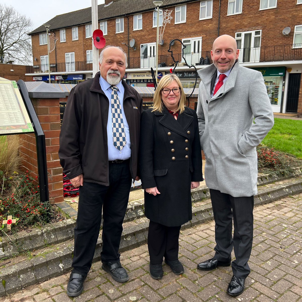 Delighted to announce I’ll be standing alongside <a href="/littler_carol/">Carol Littler</a> &amp; Mushtaq Hussain as <a href="/UKLabour/">The Labour Party</a> candidates for Upper Gornal &amp; Woodsetton at the local elections in May.

Boundary changes mean every seat in our Borough is up for grabs, so please use all 3 of your votes for Labour.