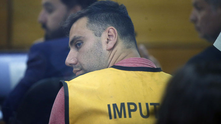 Hugo Salgado es el juez que envió a su mansión a Cathy barriga luego de robarse 31 mil millones, fue designado por Piñera el año 2013.

Marcelo Hadwa, abogado de Barriga, es sobrino del Senador Francisco Chahuán y primo del saqueador y narcotraficante Karim Chahuán