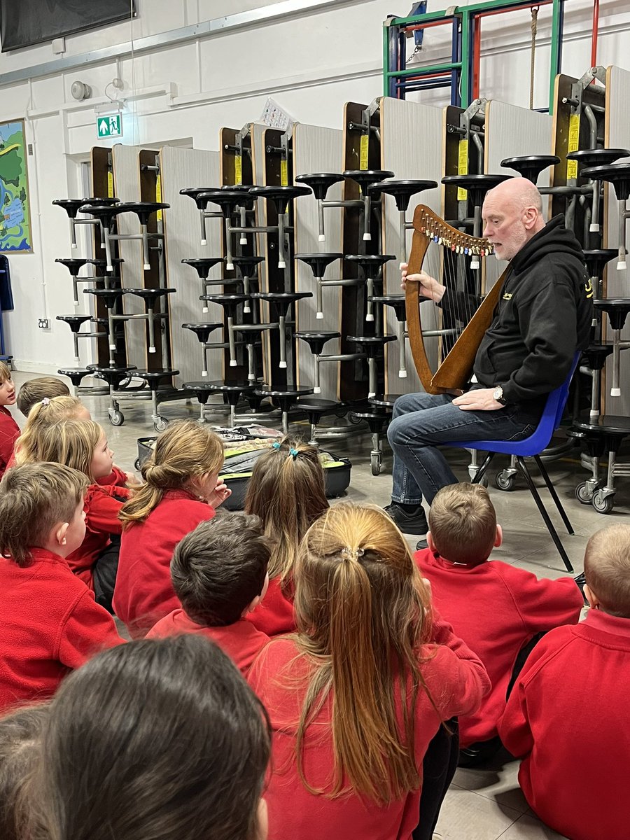 Ysgol Nantgaredig tweet media