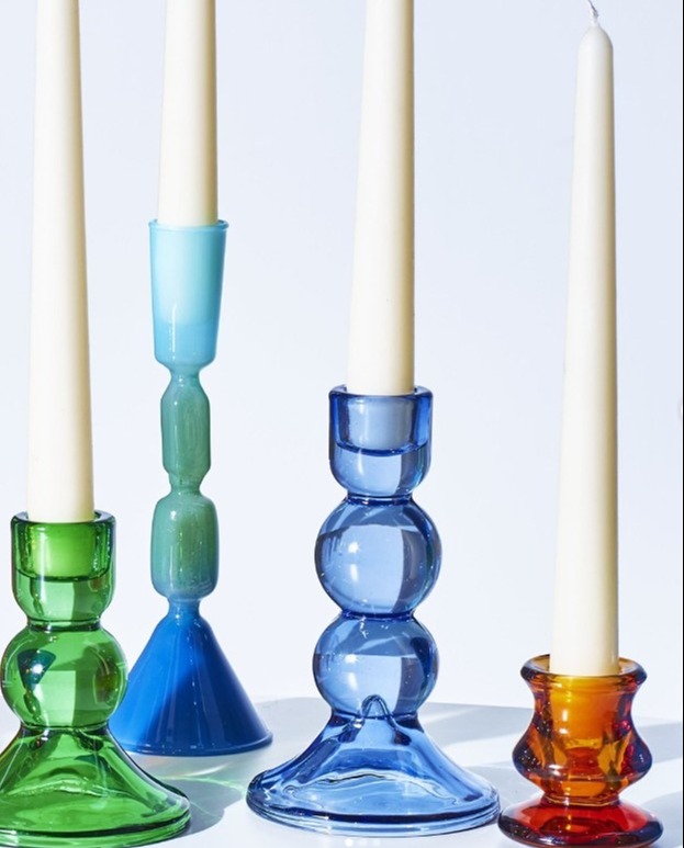RUN don't walk to @oliverbonas in Windsor Yards and get your hands on these incredible candleholders! 🏃‍♀️🕯️ #windsor #windsoryards #berkshire #thelongwalk #royal #royalwindsor #windsorcastle #riverthames #thames #oliverbonas #homeware #candles