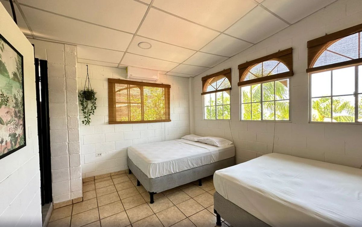 dott_stays's tweet image. We have a spacious #5bed beachouse in #Atami! which is the perfect #getaway for a big group. At this #accomoodation, there is beach access, a refreshing pool, a BBQ area, opportunity for fun &amp;amp; relaxation; much more. 

To book or enquire, quote Ref: EX/ABH👉buff.ly/3wJhaYE