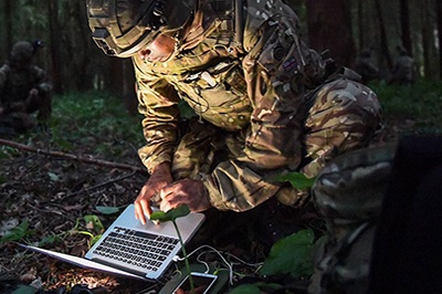 MoD awards devices contract to Computacenter - go.shr.lc/48VZNov @DefenceHQ @ComputacenterUK #DigitalTransformation