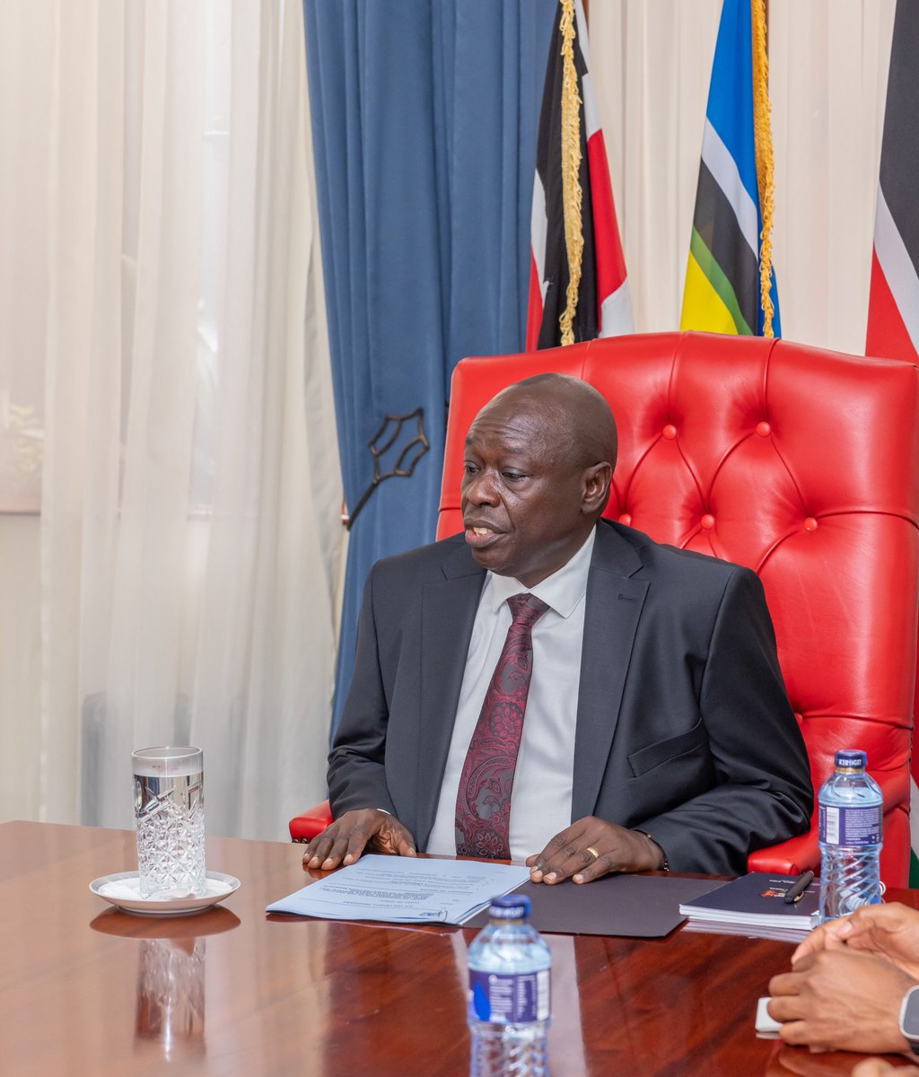 rigathi's tweet photo. Regular consultation among public agencies ensures harmony and coordinated execution of duty for effective delivery of services to our people. 

In advancement of my role as the liason between the Government and Constitutional Commissions and Independent Offices, today at the Official Residence in Karen, I had a consultative meeting with Interior and National Administration Principal Secretary @ray_omollo, the National Police Service Commission Chairman Eliud Kinuthia, the Inspector General of Police Japhet Koome, Deputy Inspector General-Kenya Police Service Douglas Kanja, Deputy Inspector General-Administration Police Service Noor Gabow, Director General of the Directorate of Criminal Investigations Mohamed Amin, commissioners and senior officials.