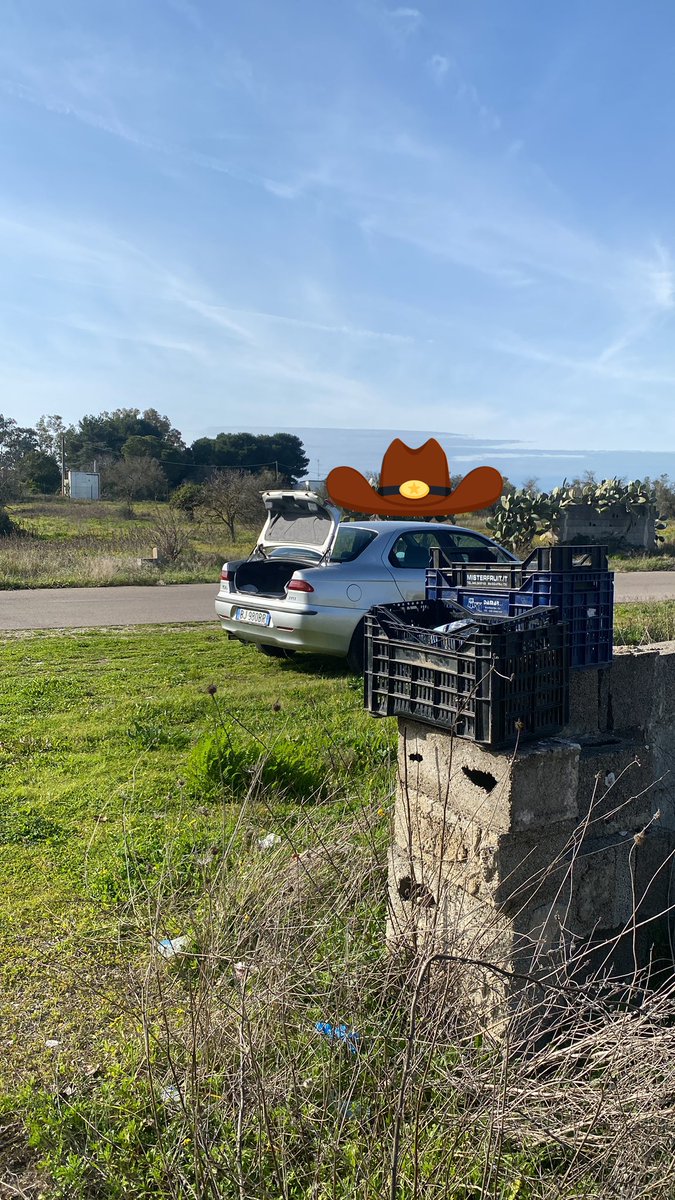 Chris_Explorer_'s tweet photo. Working and tronching https://t.co/aosbhcRayk