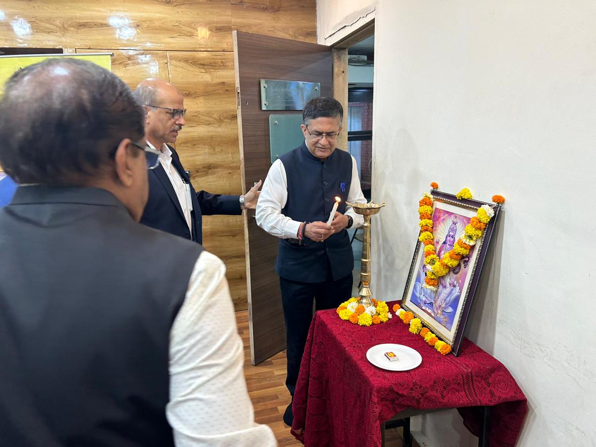 NSE India tweet media