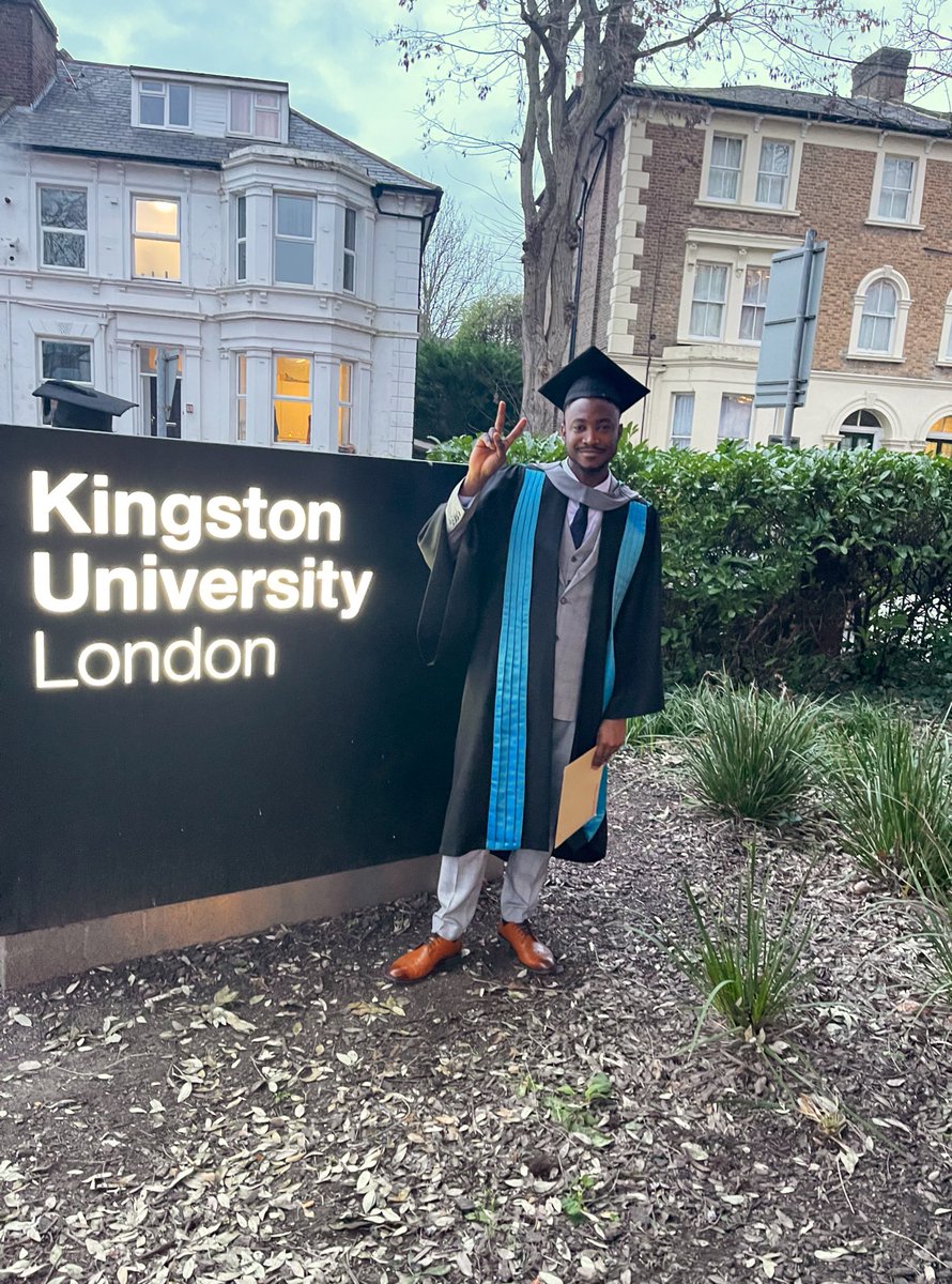 Emmy_nuels's tweet photo. I upgraded from 'Mastering Engineering' to 'Mastered Engineering'! ππ‘π
God is the greatest.
#MastersGrad #GoKingston #Twinstars #MadeinKingston https://t.co/sMROF5Gi9j