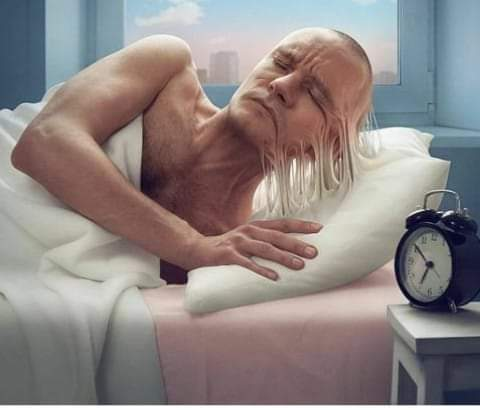 Yo intentando levantarme