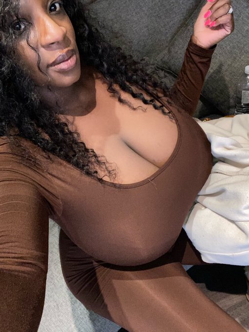 Watch Tyra Tinley 📍's leaked NSFW photo on TwXstars