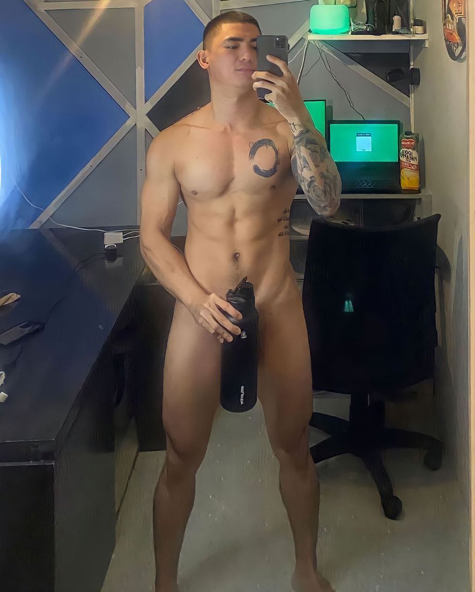 Retweet sa gustong masendan ng walang aquaflask na nakatakip haha🤭

Dm to avail my telegram channel