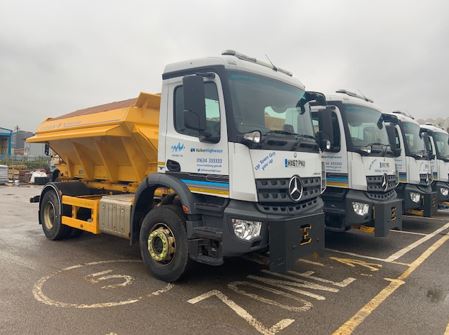 You'll see our gritters out again later today as they'll be treating our primary & secondary routes by 5pm tonight due to ongoing below freezing temperatures. Tomorrow morning they'll be out again treating our primary routes, with completion expected around 6.30am.