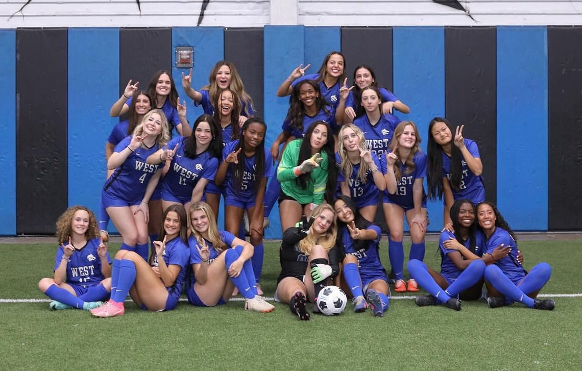 Georgetown Bound! 🐺 💙 ⚽️ Governor’s Cup Schedule

Thursday, 1/18
🆚 Weiss
⏰ 6:10 PM
📍Eastview HS

Friday, 1/19
🆚Mansfield Lake Ridge
⏰ 9:00 AM
📍Eastview HS

Saturday. 1/20
🆚Kingwood Park
⏰ 12:40 PM
📍Georgetown HS-Birkelbach Stadium
