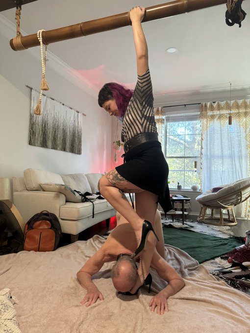 Kneel before me in my glory strength and beauty.  You will be thanking me for the view of my legs while<a href="/tag/anamal888"class="tags"><span>#anamal888</span></a>