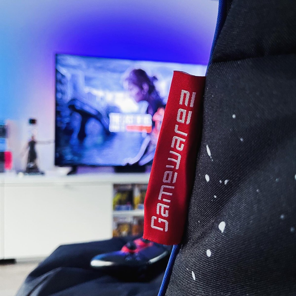 The Arctic X-Ray beanbag from @_Relaxed_Gaming is a perfect addition to every game room. It gives you real comfort, has side pockets to store food, drinks or controllers. And besides this all, it also looks really epic🤩 #Gaming #Gameroom #Videogames #TheLastofUsPart2Remastered