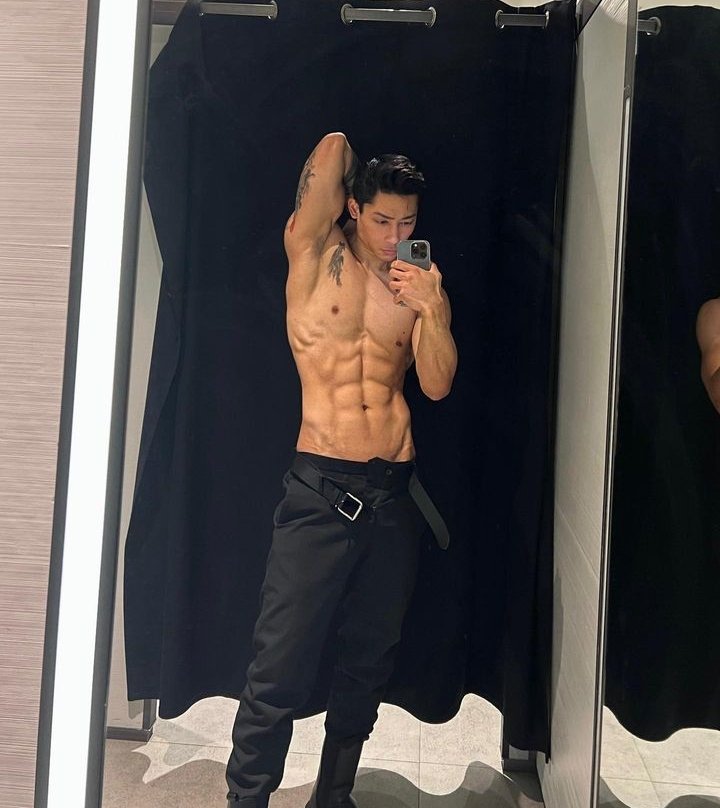 xfxckboy_'s tweet image. ♡ I will take it