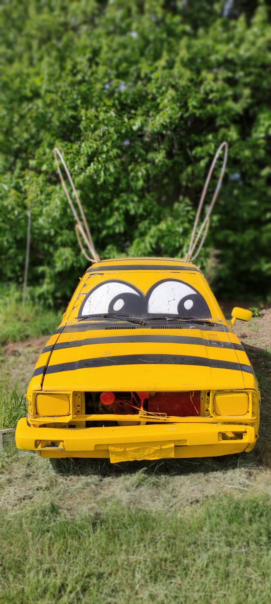 El apiauto esperando clientes...