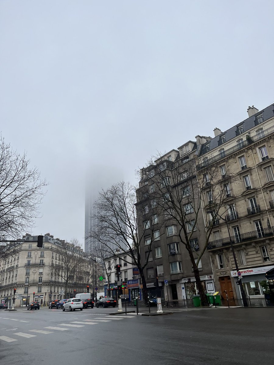 Babel in Paris
#tourmontparnasse #hiver