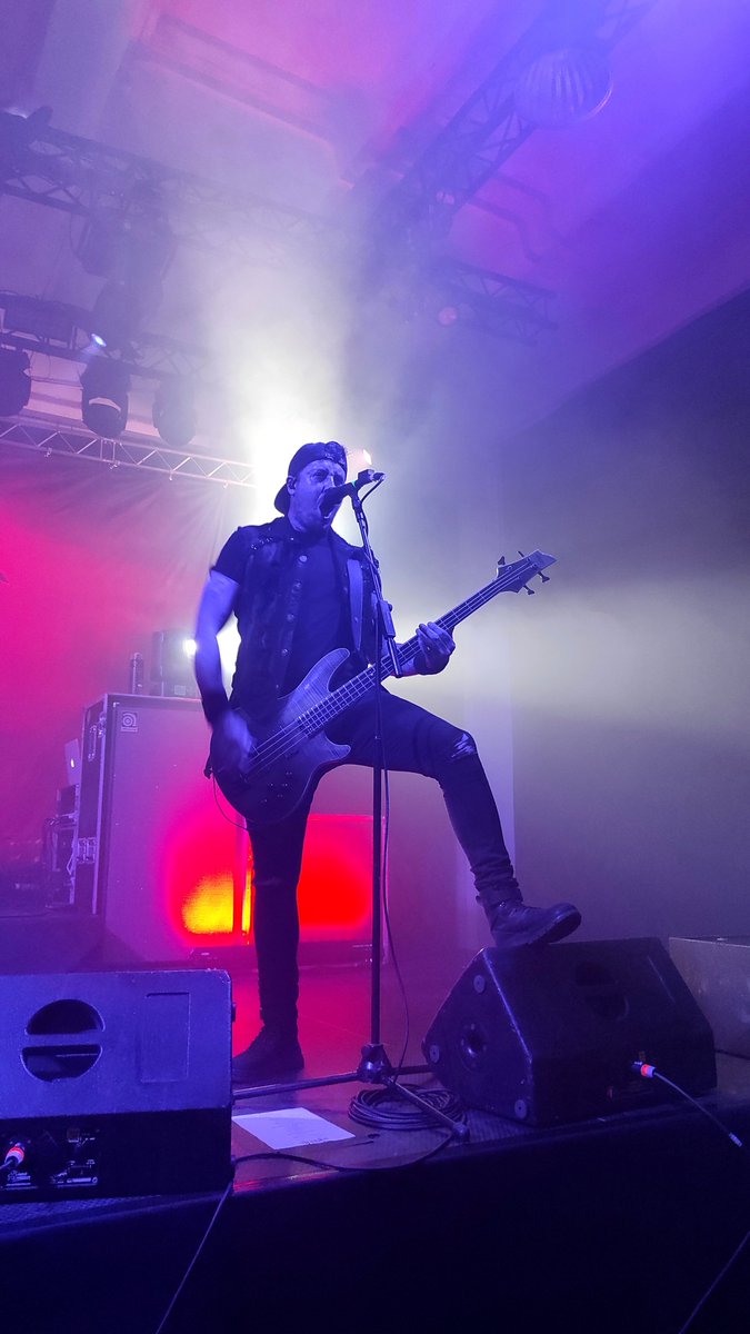 theravenage's tweet photo. Those Matty growls though π₯π
πΈ emma.may2017
#TRA #theravenage #mattycox #schecter #bass #guitar #jhaudio #metal #screams #growls https://t.co/LlFLEAulAo