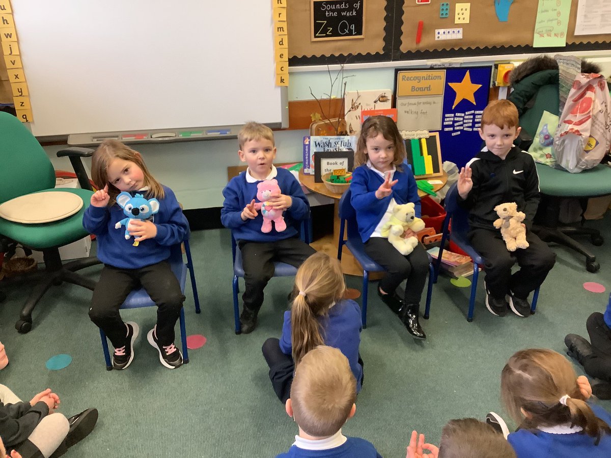 DeanburnPS_P2_1's tweet photo. There were lots of super opportunities for learning mathematical vocabulary and problem solving this week in P1 through reading and enjoying the story ‘Bears on Chairs’ by Shirley Parenteau. #positionallanguage #ordinalnumbers #problemsolving #MathsThroughStories https://t.co/2buaFyHiPr