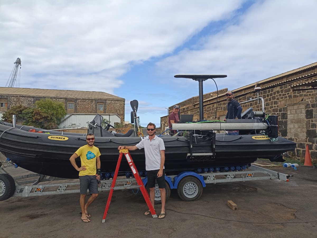 This week, we welcome back Rhys Cooper and Catriona Macdonald from the <a href="/BritGeoSurvey/">British Geological Survey</a>, here to complete part two of their #Darwin-funded project to map Ascension's seafloor.

Read more about it here👇
bgs.ac.uk/news/bgs-compl…

#smallislandBIGVISION <a href="/UKBCFs/">Biodiversity Challenge Funds</a>
📸:Simon Watkins
