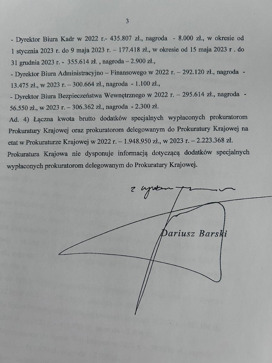 Poza ochroną swoich chodzi też o kasę.

Wynagrodzenia kierownictwa PK w latach 2022 i 2023:
👉 𝗗𝗮𝗿𝗶𝘂𝘀𝘇 𝗕𝗮𝗿𝘀𝗸𝗶: 974.639 zł 
👉 𝗥𝗼𝗯𝗲𝗿𝘁 𝗛𝗲𝗿𝗻𝗮𝗻𝗱: 996.638 zł
👉 𝗞𝗿𝘇𝘆𝘀𝘇𝘁𝗼𝗳 𝗦𝗶𝗲𝗿𝗮𝗸: 997.579 zł 
👉 𝗣𝗿𝘇𝗲𝗺𝘆𝘀ł𝗮𝘄 𝗙𝘂𝗻𝗶𝗼𝗸: 885.560 zł 
...
