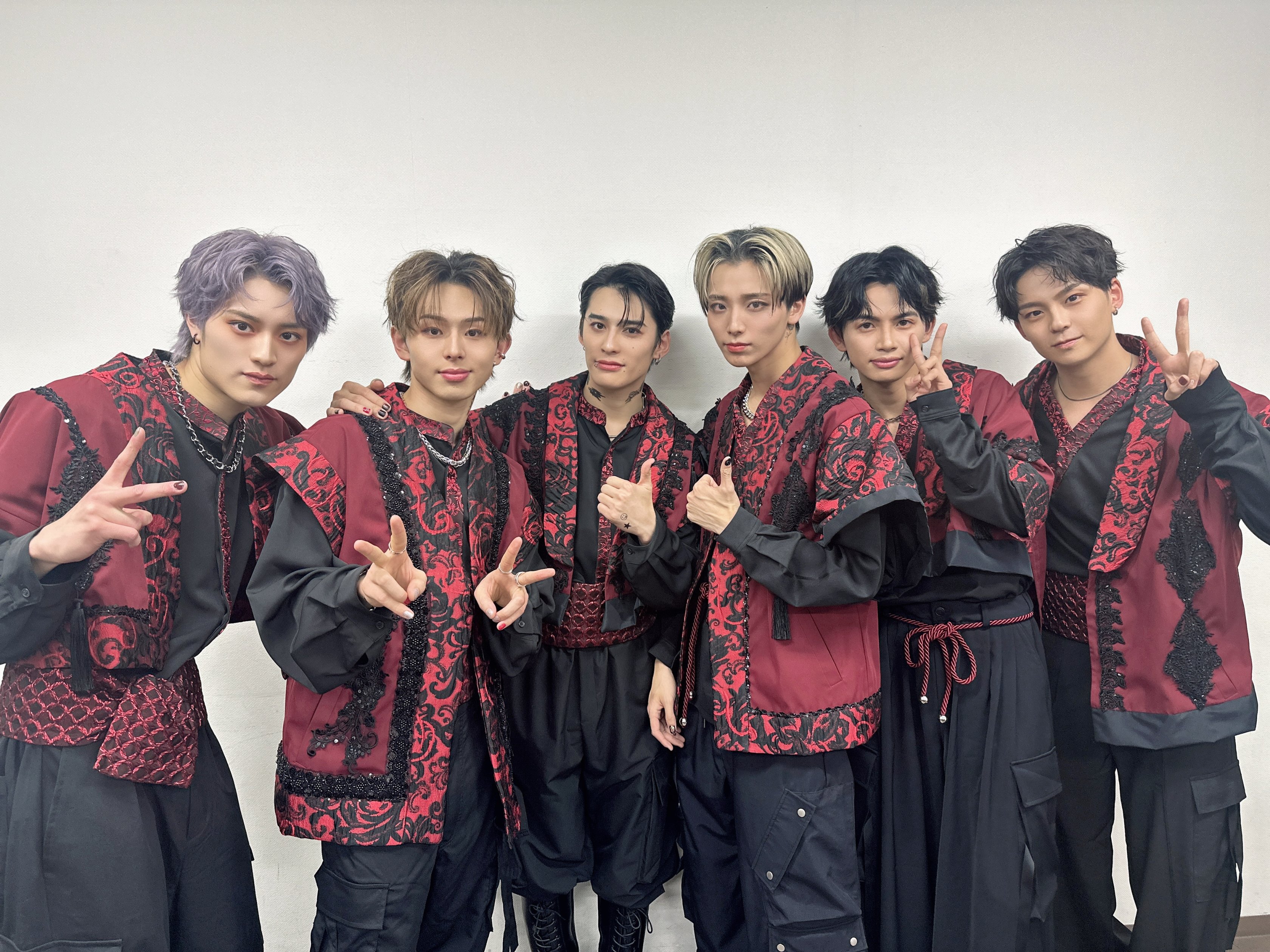 大特価 ONE N' ONLY / ワンエンオンリー в X: „＼ありがとうご アイドルグッズ