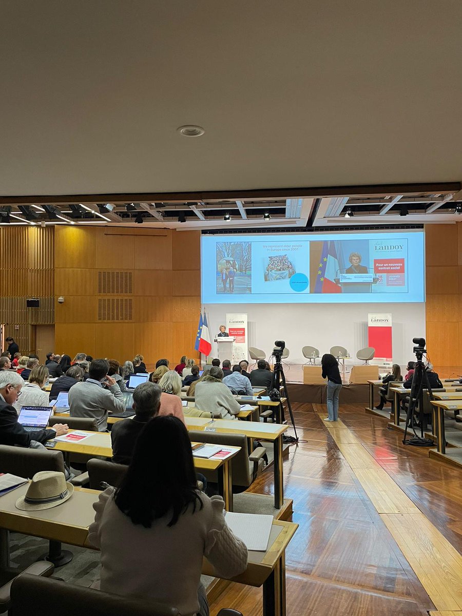 AGE_PlatformEU's tweet photo. @ClubLandoy @bagso_de (Post 4/4)
Good practices in #AGEBarometer2023 demonstrated that intergenerational teams are a win-win situation, benefiting both directions and ensuring that Europe is well-prepared for the ageing of future generations. ๐ต๐ง ๐ผ
๐ฅ https://t.co/SWhlCOQt23
Thank you @ClubLandoy https://t.co/UmaLiYhMaT