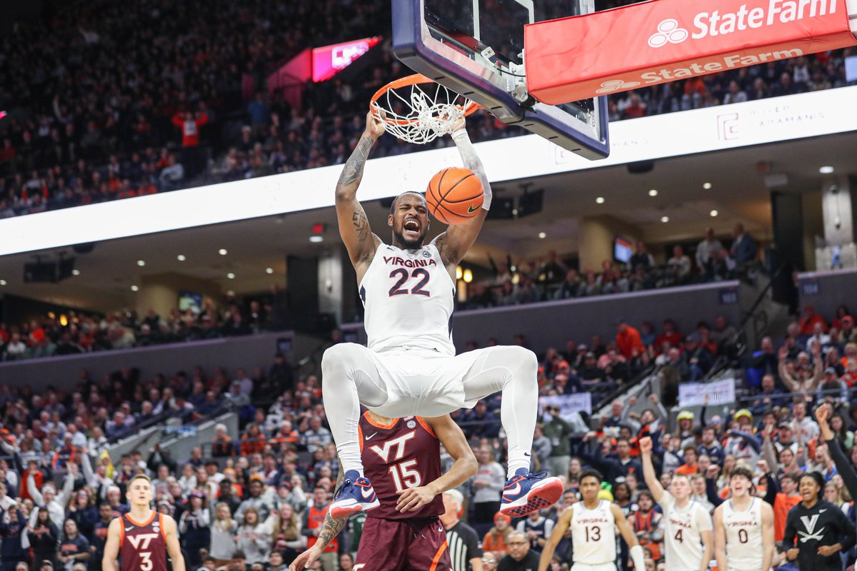 ericward_7's tweet photo. Within the last year, ๐๐๐๐ @UVAMensHoops (20, current) & @UVABaseball (23, last year) have held the longest home win streak nationally.
Since the start of '22-'23,๐'s 25-1 mark is tied for the best home record nationally. โพ๏ธ's 37 home wins also lead the country.
#HoosHouse https://t.co/Vlm3eKqC9L