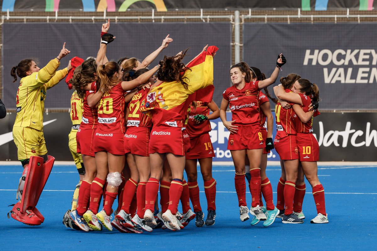 ❤️ Las 'Red Sticks' se meten en París 2024.

España ha logrado derrotar a Irlanda en las semis del Preolímpico y consigue la plaza olímpica.

📌El partido se ha decidido en los penaltis.