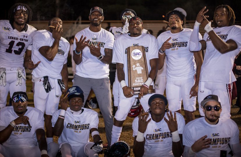 Starter on conference champion &amp; d2 final four team! Still looking for a home! My dm’s are wide open!