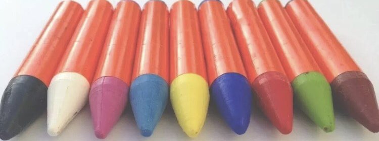 To all crafters who like colouring-in fabrics, check out these great value fabric dye crayons:  newquayscreenprint.co.uk/store/product/…