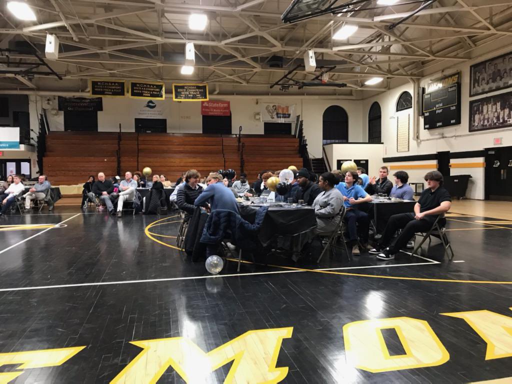 coach_davidyock's tweet photo. Great banquet last night to celebrate our players and their accomplishments. Great close to year 1, can’t wait for year 2! 

#EARNIT🔱🔱 #ALL2WIN😈 https://t.co/pQg55HBxYQ