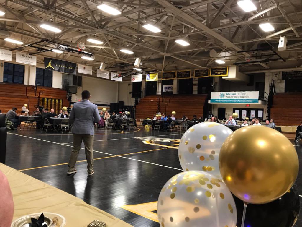 coach_davidyock's tweet photo. Great banquet last night to celebrate our players and their accomplishments. Great close to year 1, can’t wait for year 2! 

#EARNIT🔱🔱 #ALL2WIN😈 https://t.co/pQg55HBxYQ
