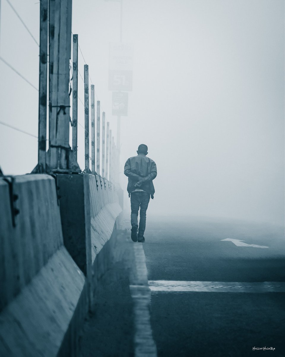shutterheights's tweet photo. Caught some dreamy shots in the morning fog.
#multan https://t.co/K3aaQu0rkg