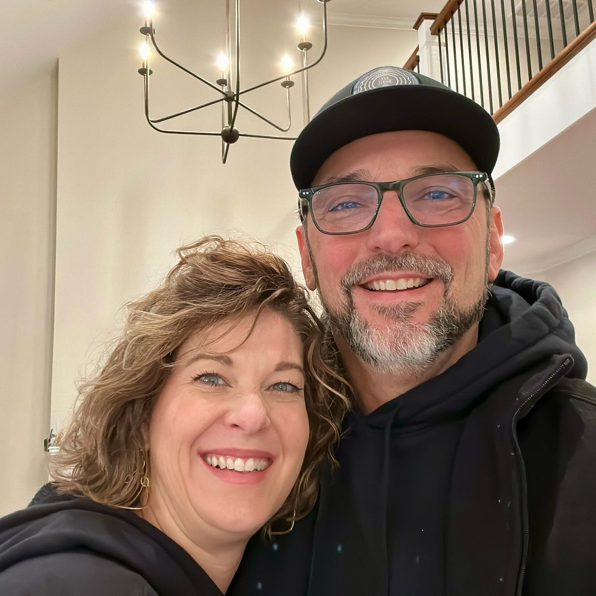 alansellsre's tweet photo. 5.5 months later and we are FINALLY moved in! Settling into our new home this week.
#homesweethome #teamcastleman #alancastleman #jacksonrealestate #tnrealestate #jacksonrealtor #tennessee #westtennessee https://t.co/maE70vzNz0