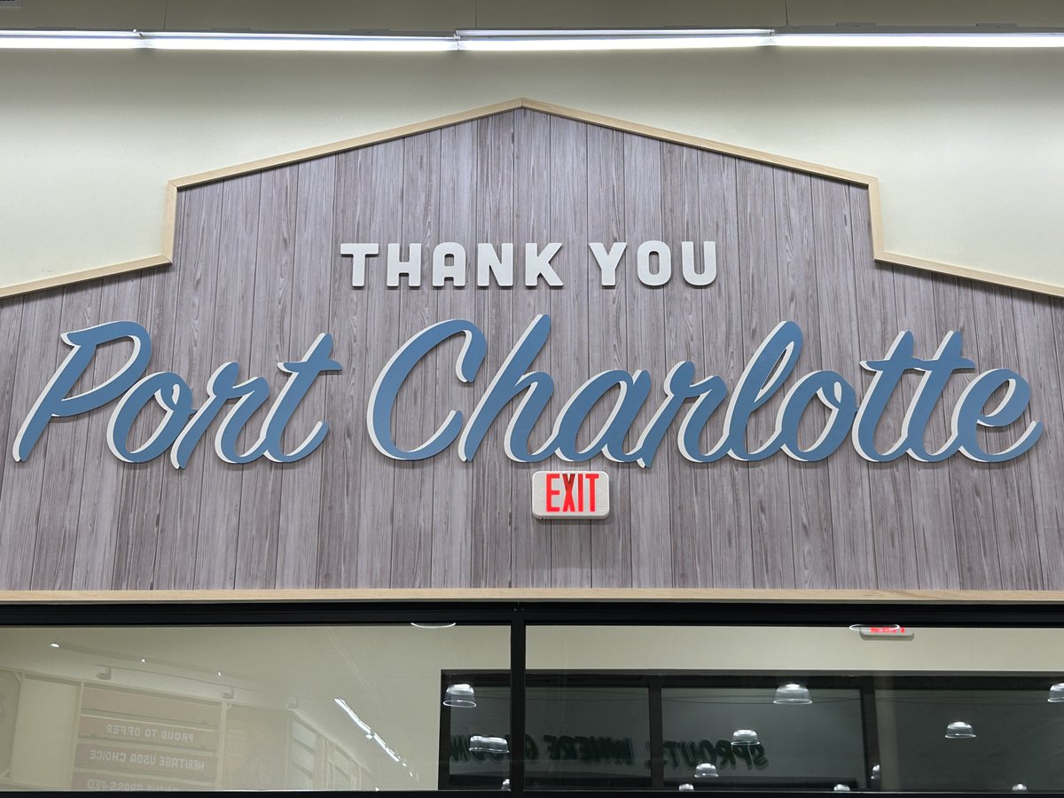 cuhaci_peterson's tweet image. Check out the newest Sprouts Farmers Market in Port Charlotte! We&apos;re happy to continue our partnership and growth. #Sprouts #AEC #StoreDesign #Grocery