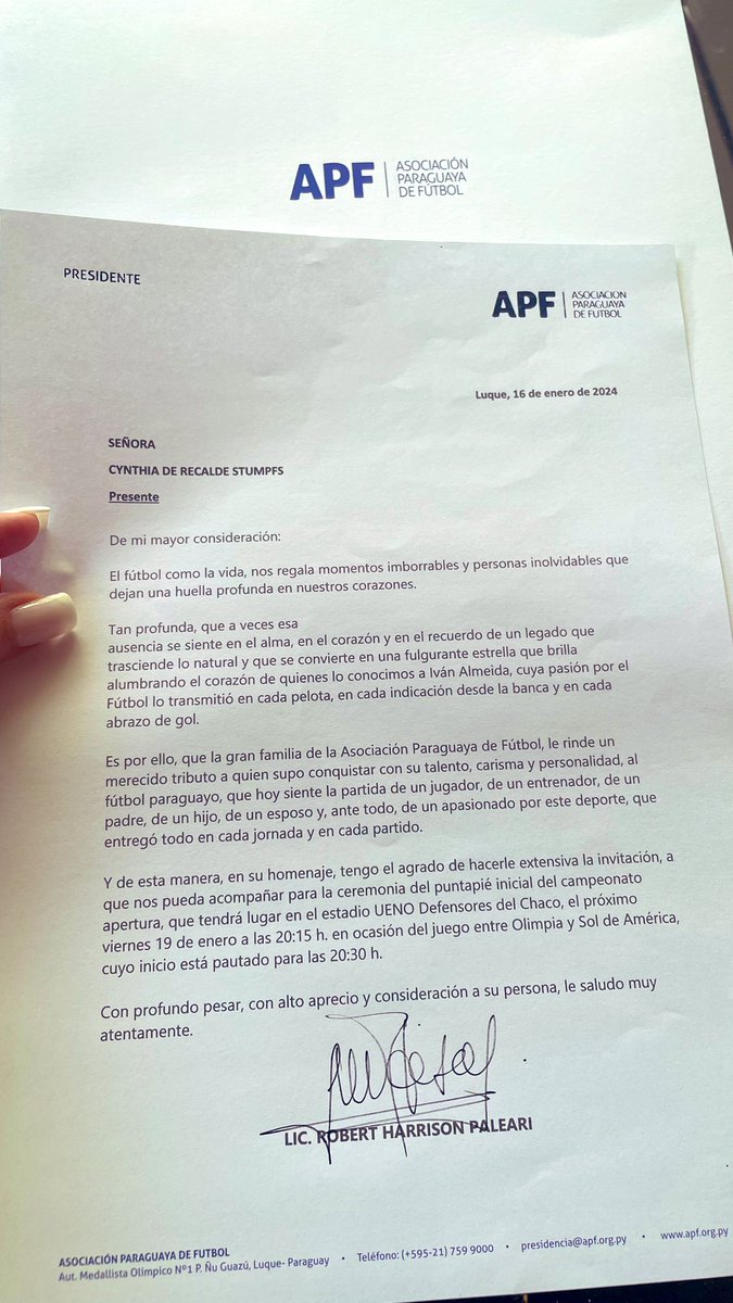 ChichiDeRecalde's tweet photo. Mañana Dios va llenar nuestros corazones de gozo regalándonos la oportunidad de poder agasajarte por tu cumpleaños como te mereces ❤️🙏
En un estadio con toda tu familia, tus amigos y la hinchada del club de tus amores! Gracias @APFOficial @RHarrisonP https://t.co/7g8oxuroqu
